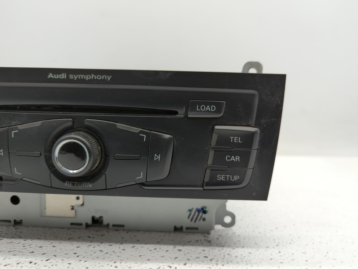 2009 Audi A4 Radio AM FM Cd Player Receiver Replacement P/N:8T1 035 195 L 8T1 035 195 AD, 8T1 035 186 R Fits OEM Used Auto P