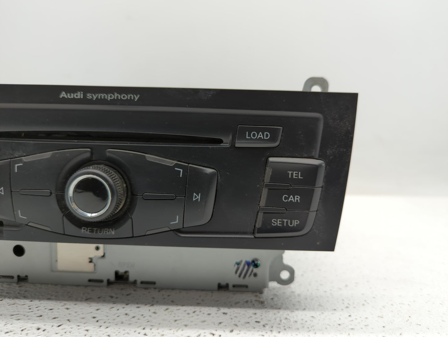 2009 Audi A4 Radio AM FM Cd Player Receiver Replacement P/N:8T1 035 195 L 8T1 035 195 AD, 8T1 035 186 R Fits OEM Used Auto P