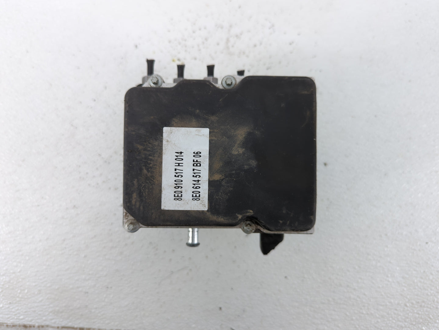 2007-2009 Audi A4 ABS Pump Control Module Replacement P/N:8E0 614 517 BF Fits Fits 2007 2008 2009 OEM Used Auto Parts - Oemu
