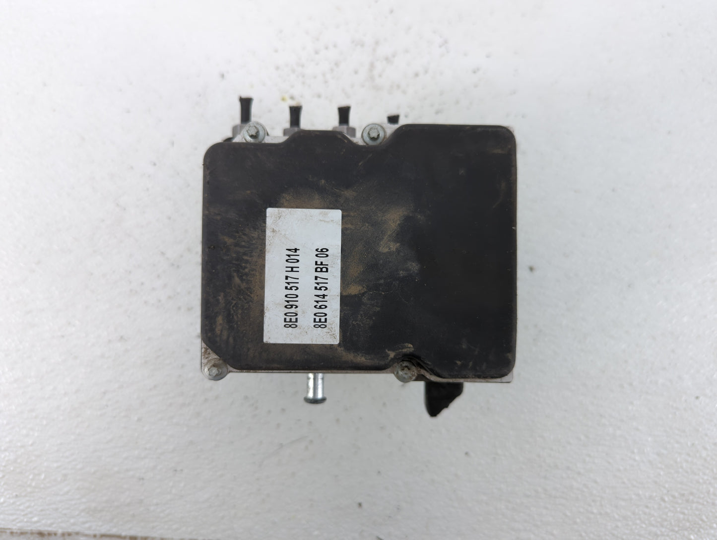 2007-2009 Audi A4 ABS Pump Control Module Replacement P/N:8E0 614 517 BF Fits Fits 2007 2008 2009 OEM Used Auto Parts - Oemu