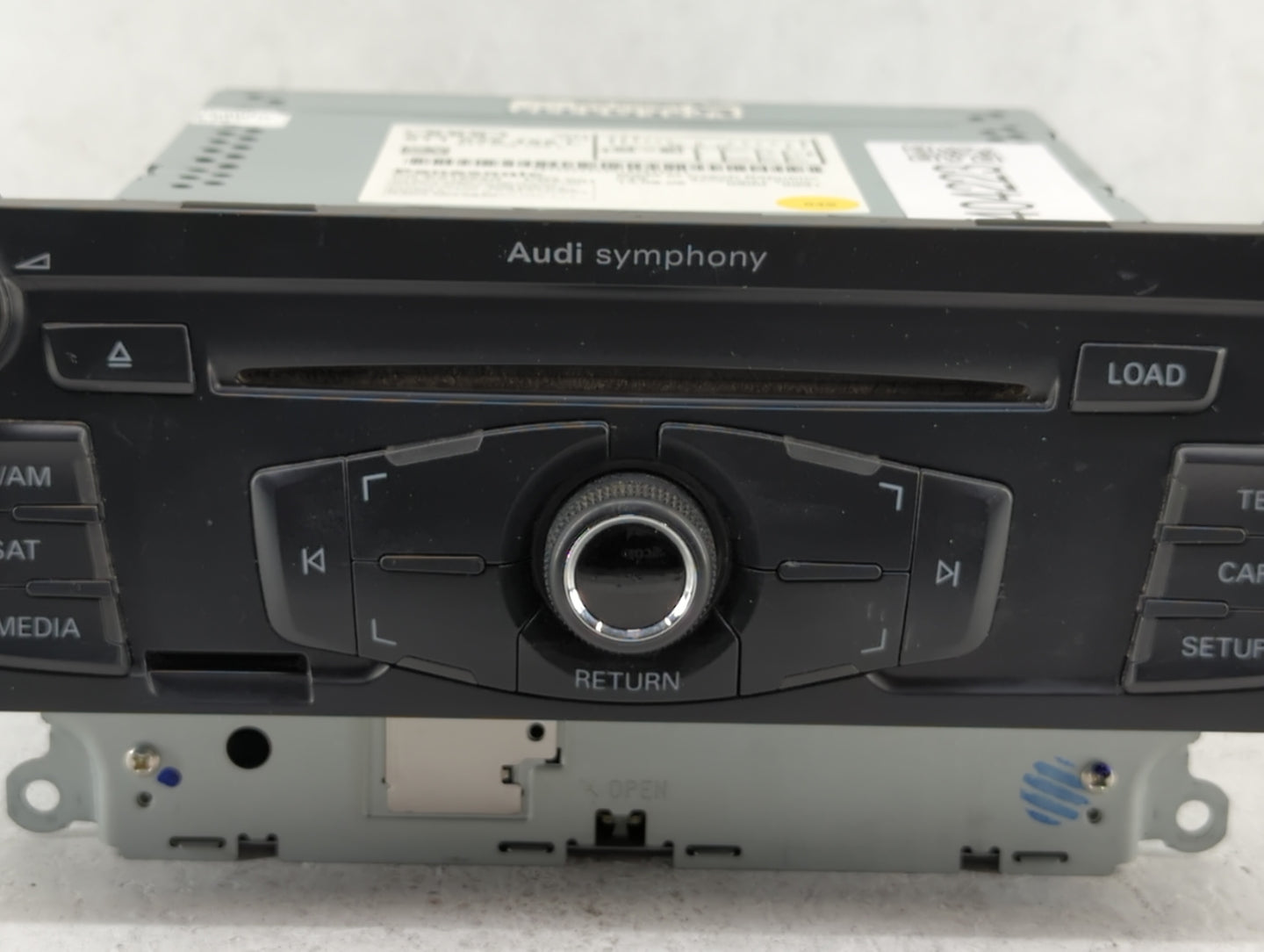 2009 Audi A4 Radio AM FM Cd Player Receiver Replacement P/N:8T1 035 195 L 8T1 035 195 AD, 8T1 035 186 R Fits OEM Used Auto P