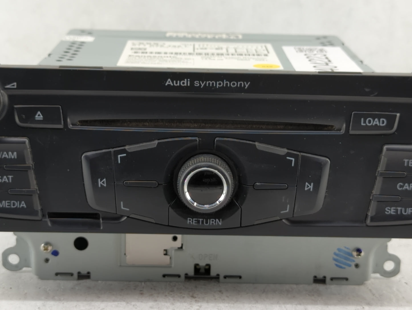 2009 Audi A4 Radio AM FM Cd Player Receiver Replacement P/N:8T1 035 195 L 8T1 035 195 AD, 8T1 035 186 R Fits OEM Used Auto P
