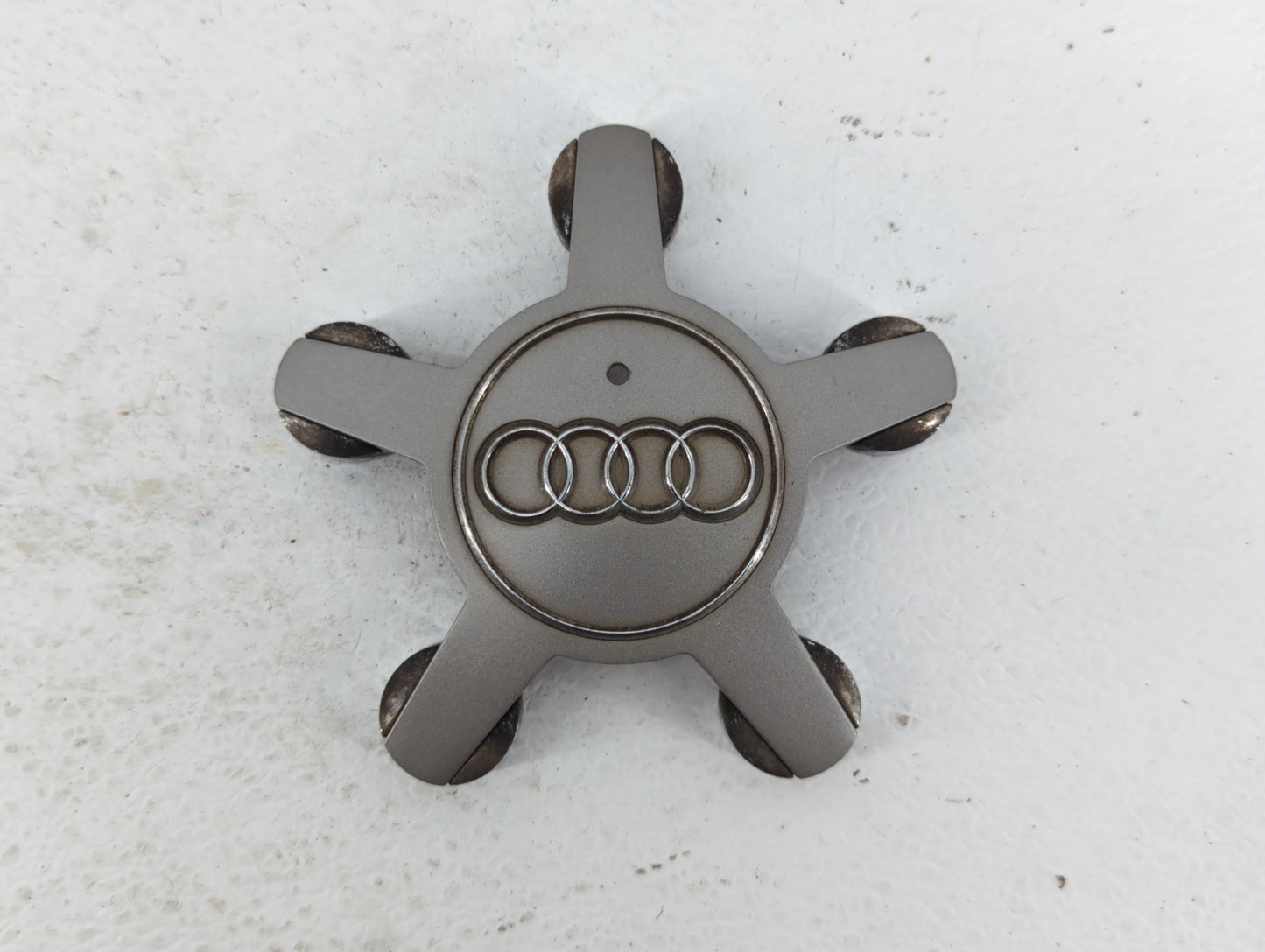 2009 Audi A4 Rim Wheel Center Cap - Oemusedautoparts1.com