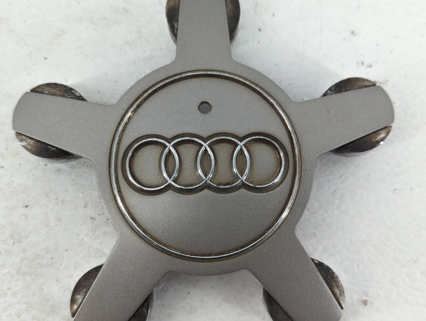 2009 Audi A4 Rim Wheel Center Cap - Oemusedautoparts1.com