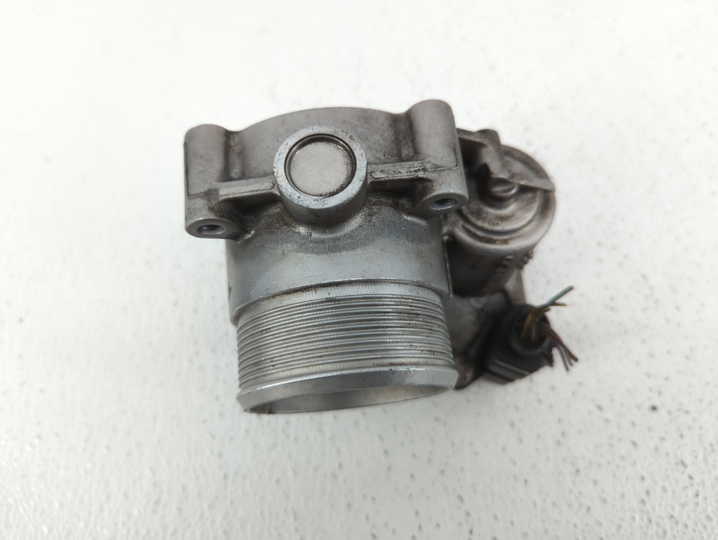 2005-2016 Audi A4 Throttle Body P/N:06F 133 062 Q 06F 133 062 J Fits OEM Used Auto Parts - Oemusedautoparts1.com