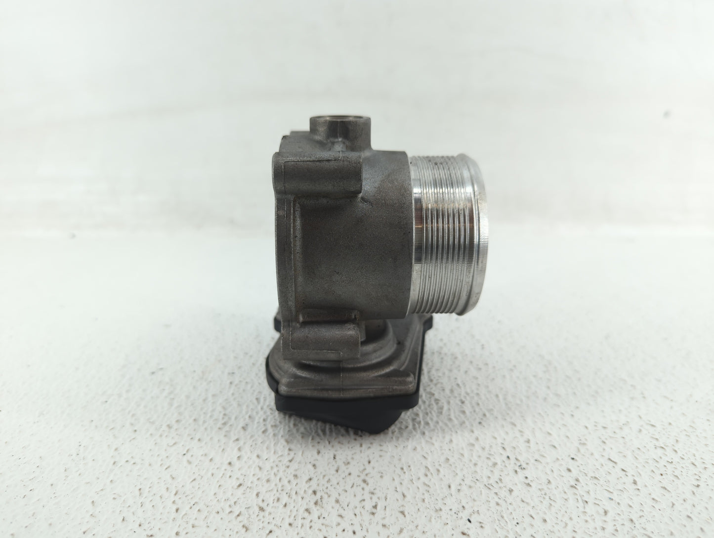 2005-2016 Audi A4 Throttle Body P/N:06F 133 062 T 06F 133 062 Q Fits OEM Used Auto Parts - Oemusedautoparts1.com