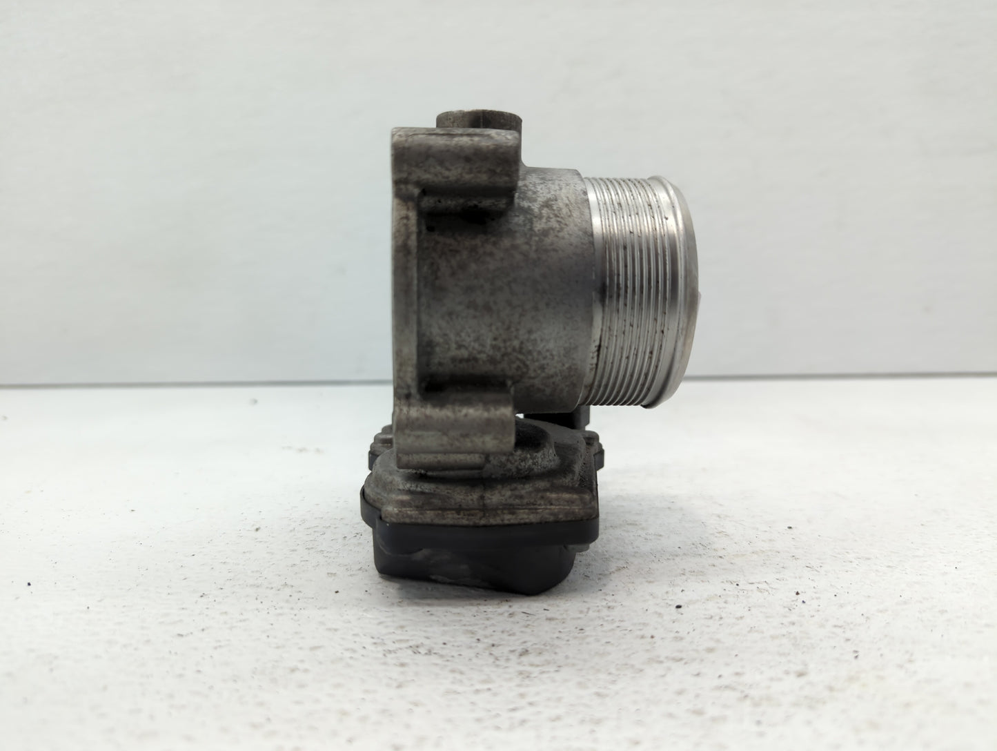 2005-2016 Audi A4 Throttle Body P/N:06F 133 062 T 06F 133 062 Q Fits OEM Used Auto Parts - Oemusedautoparts1.com