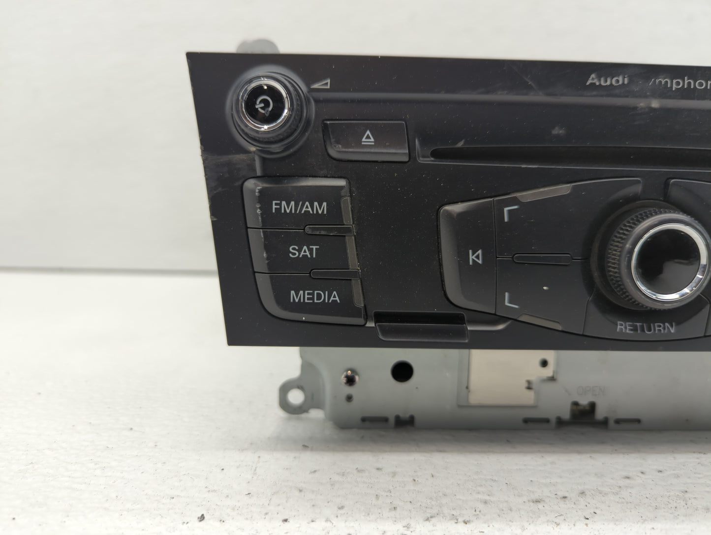 2009-2009 Audi A4 Am Fm Cd Player Radio Receiver - Oemusedautoparts1.com