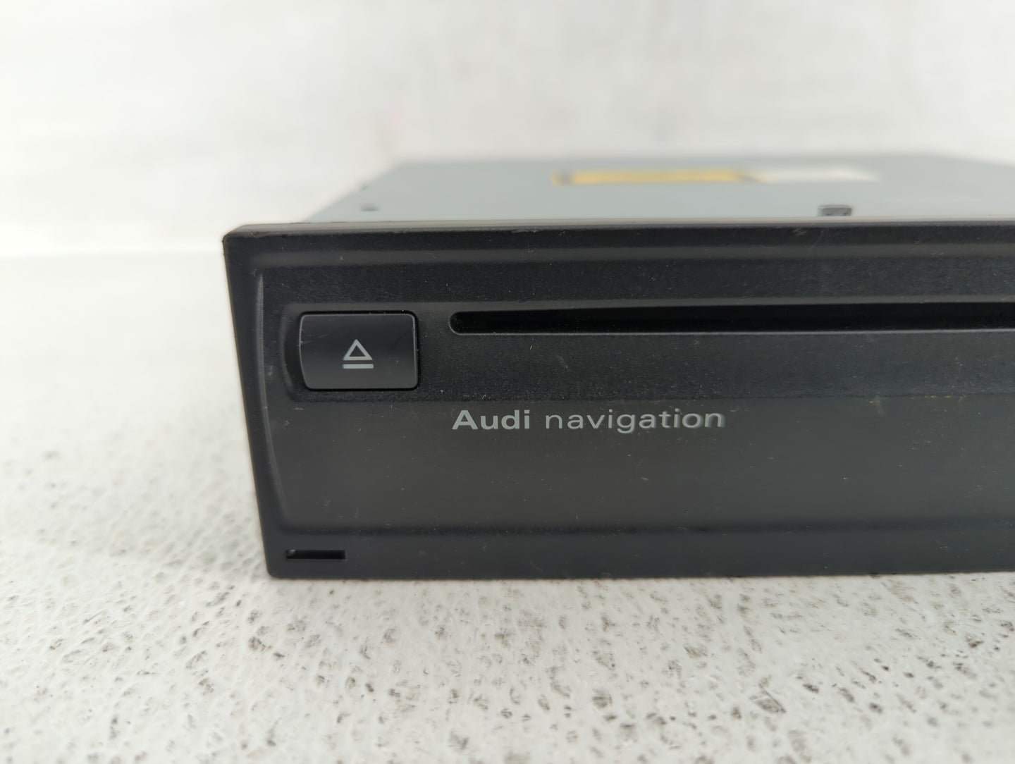 2009 Audi A4 Radio AM FM Cd Player Receiver Replacement P/N:4E0 919 887 M 8T0 035 223AN, 4G0 035 082 B Fits OEM Used Auto Pa