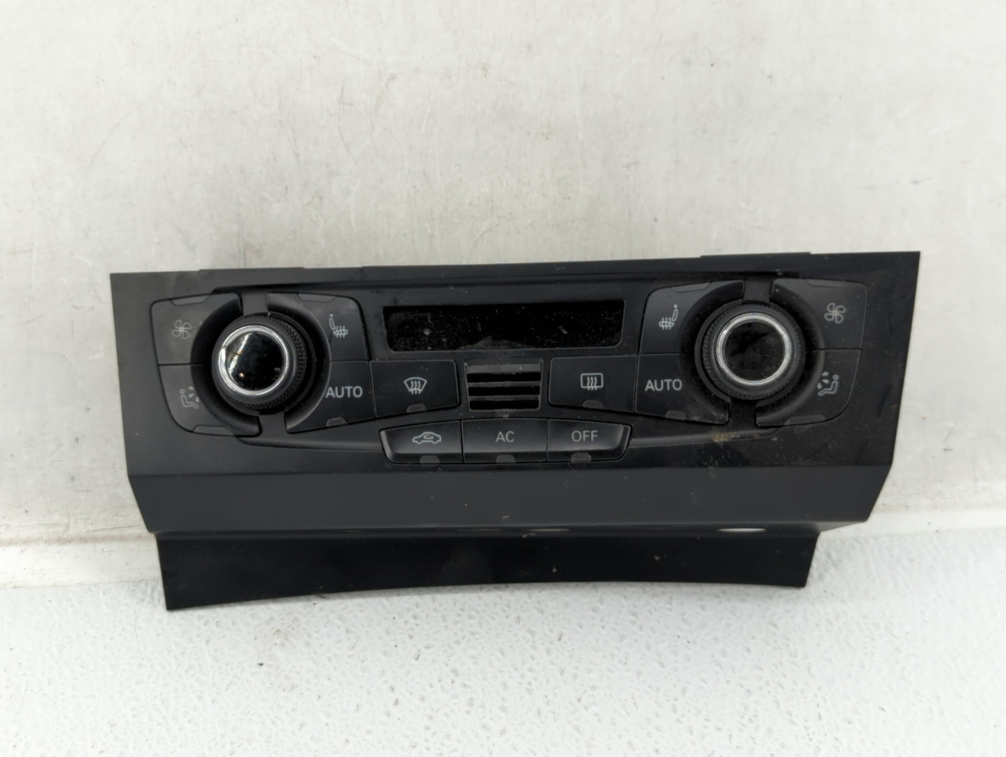 2009-2012 Audi A4 Climate Control Module Temperature AC/Heater Replacement P/N:8T1 820 043 AC Fits OEM Used Auto Parts - Oem