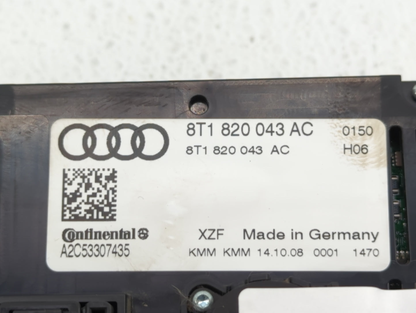 2009-2012 Audi A4 Climate Control Module Temperature AC/Heater Replacement P/N:8T1 820 043 AC Fits OEM Used Auto Parts - Oem