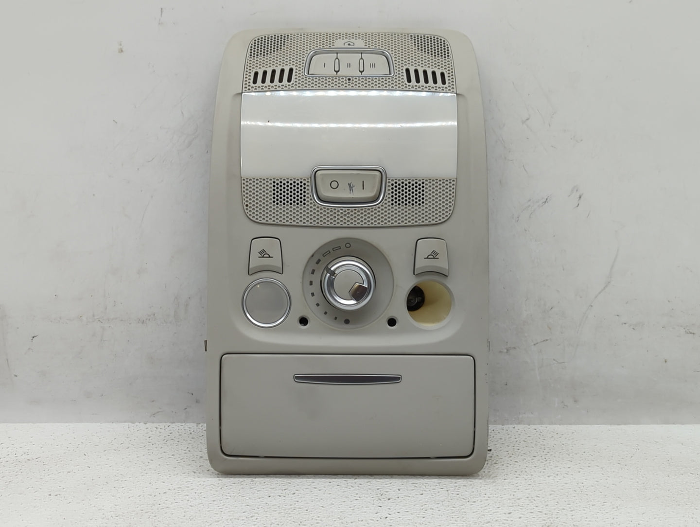 2009 Audi A4 Overhead Roof Console - Oemusedautoparts1.com