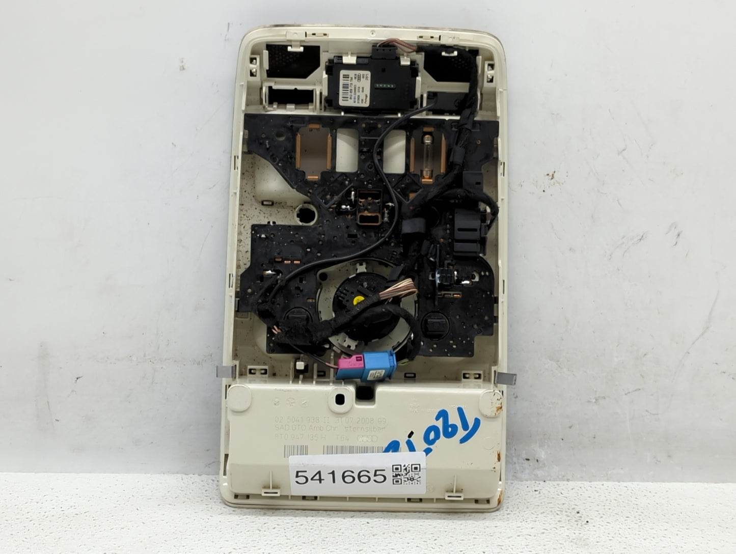 2009 Audi A4 Overhead Roof Console - Oemusedautoparts1.com