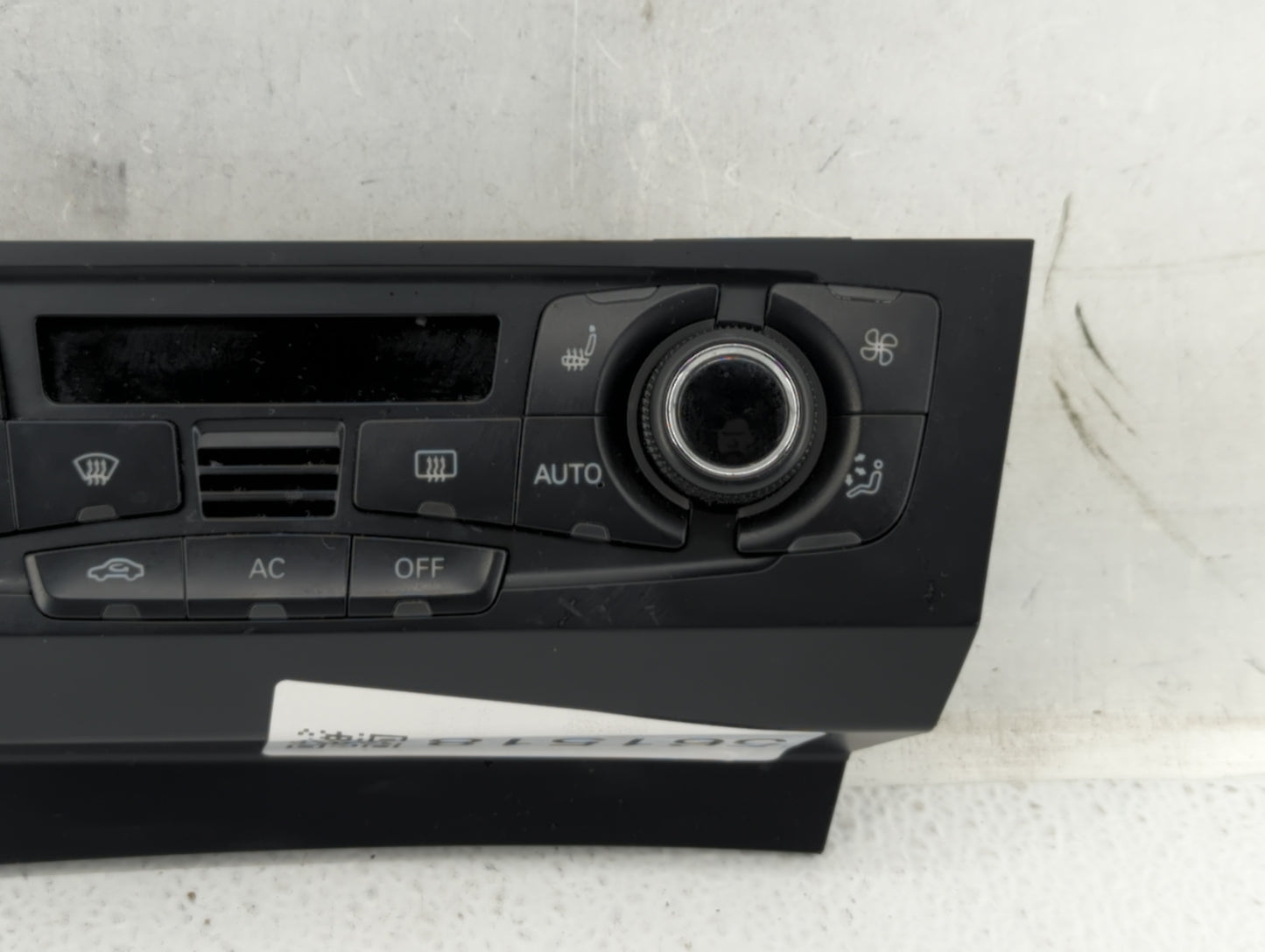 2009-2012 Audi A4 Climate Control Module Temperature AC/Heater Replacement P/N:8T1 820 043 AC Fits OEM Used Auto Parts - Oem