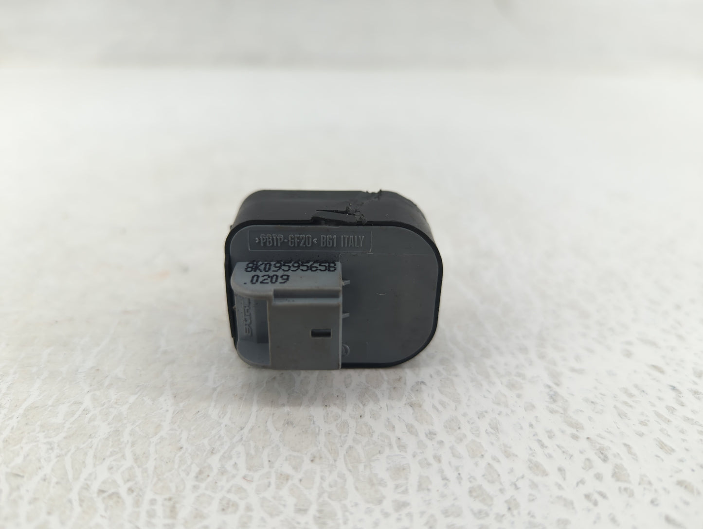 2009 Audi A4 Master Power Window Switch Replacement Driver Side Left P/N:8K1 867 171 D Fits OEM Used Auto Parts - Oemusedaut