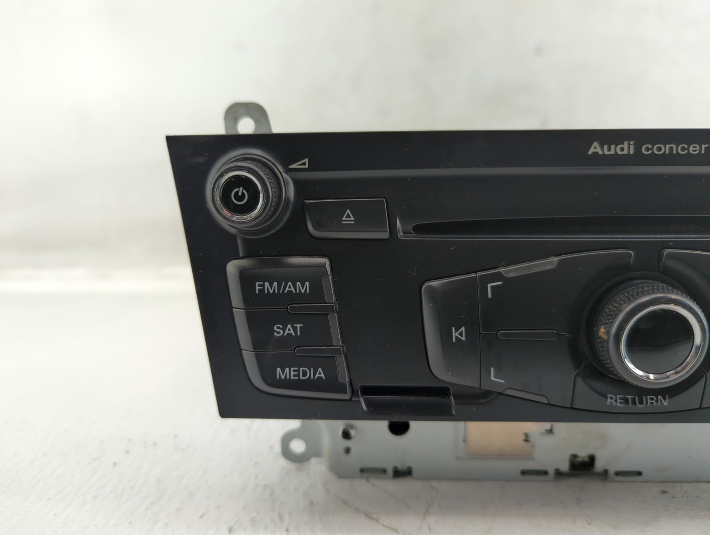 2010-2012 Audi A4 Radio AM FM Cd Player Receiver Replacement P/N:8T1 035 186 R Fits Fits 2010 2011 2012 2013 2014 2015 2016 