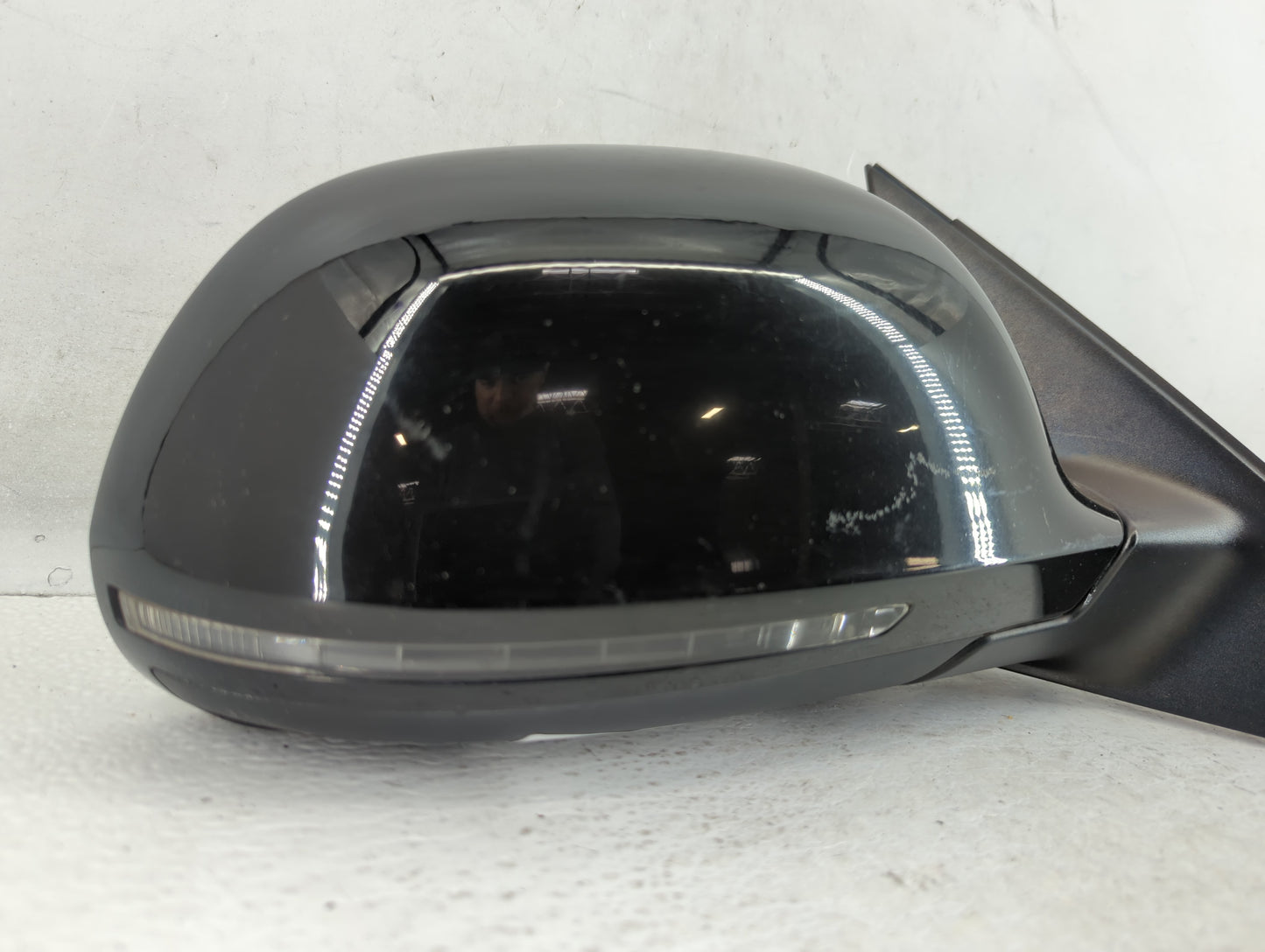 2009 Audi A4 Passenger Side View Mirror - Right Door Mirror OEM Used - Oemusedautoparts1.com