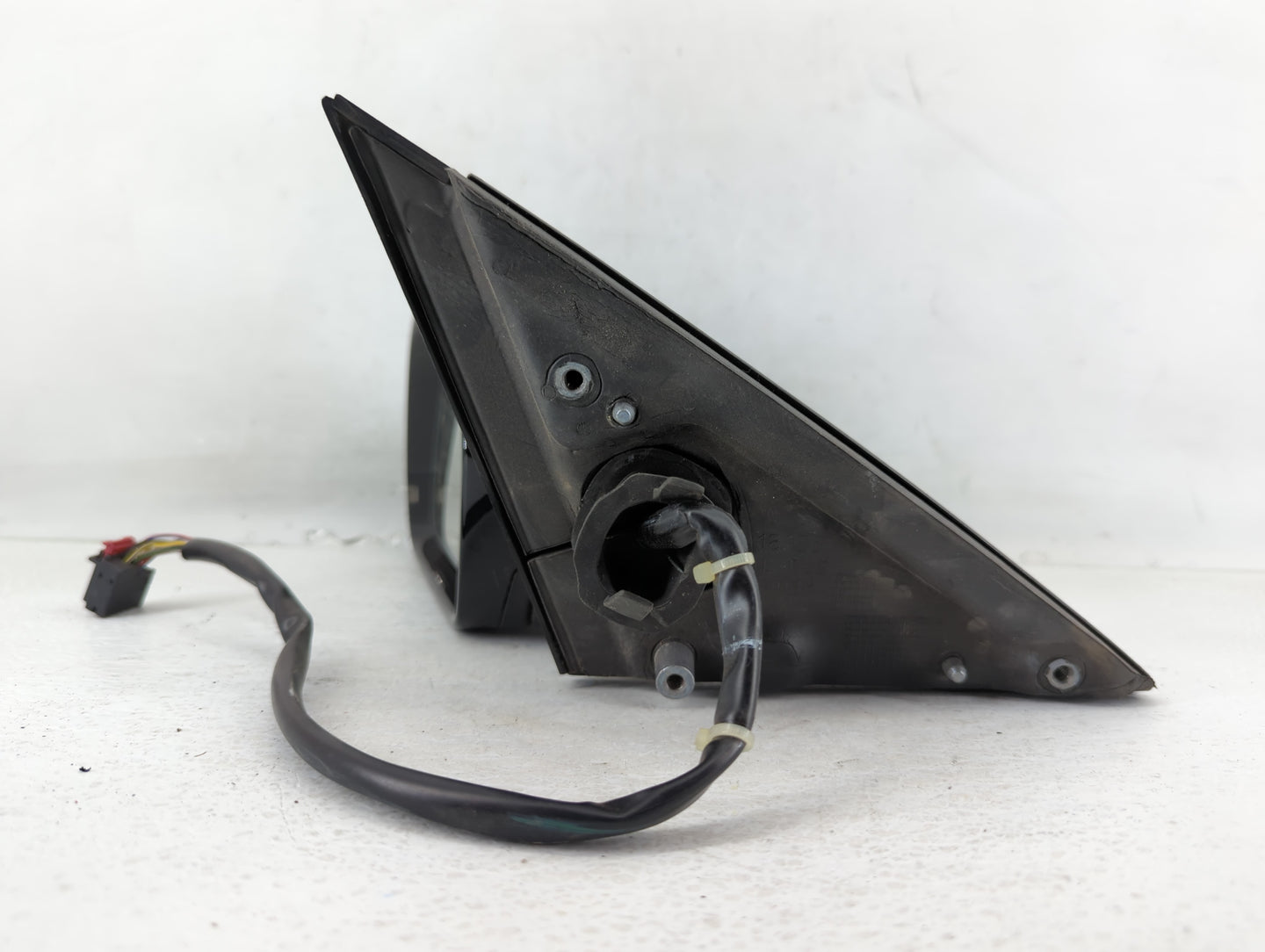 2009-2009 Audi A4 Driver Left Side View Manual Door Mirror Black - Oemusedautoparts1.com