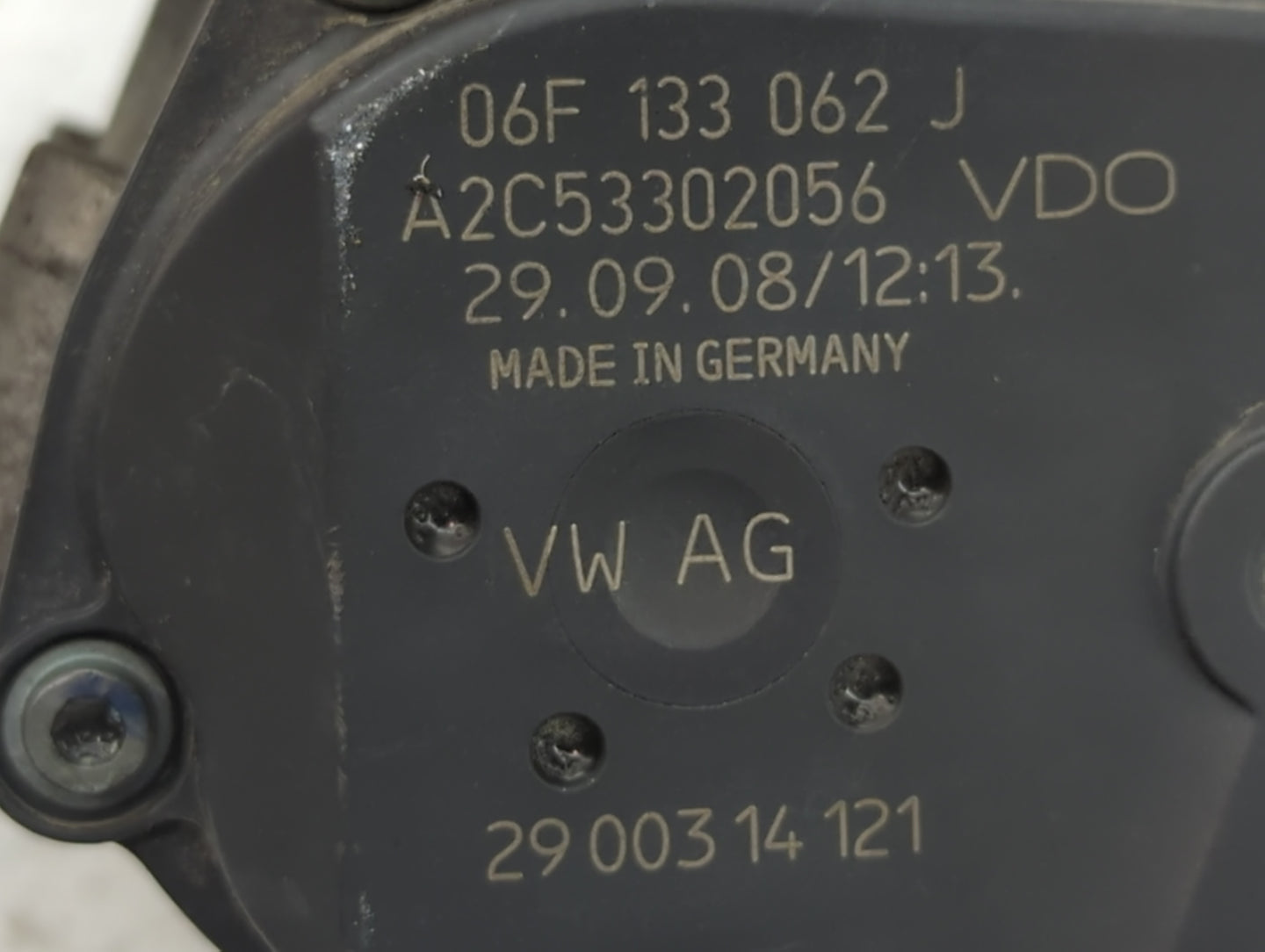 2005-2016 Audi A4 Throttle Body P/N:A2C53302056 06F 133 062 J Fits OEM Used Auto Parts - Oemusedautoparts1.com