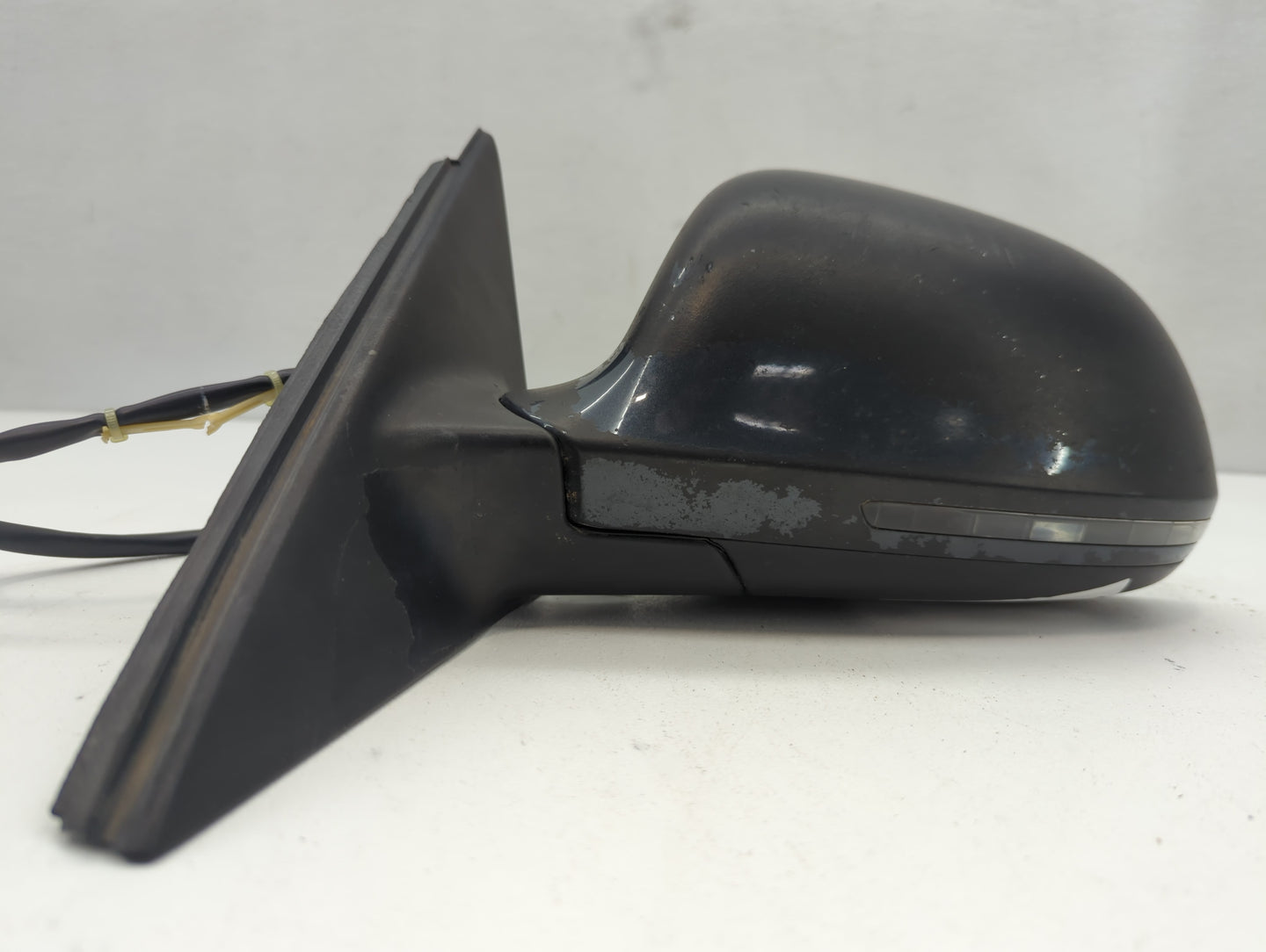 2009 Audi A4 Driver Side View Mirror - Left Door Mirror OEM Used - Oemusedautoparts1.com