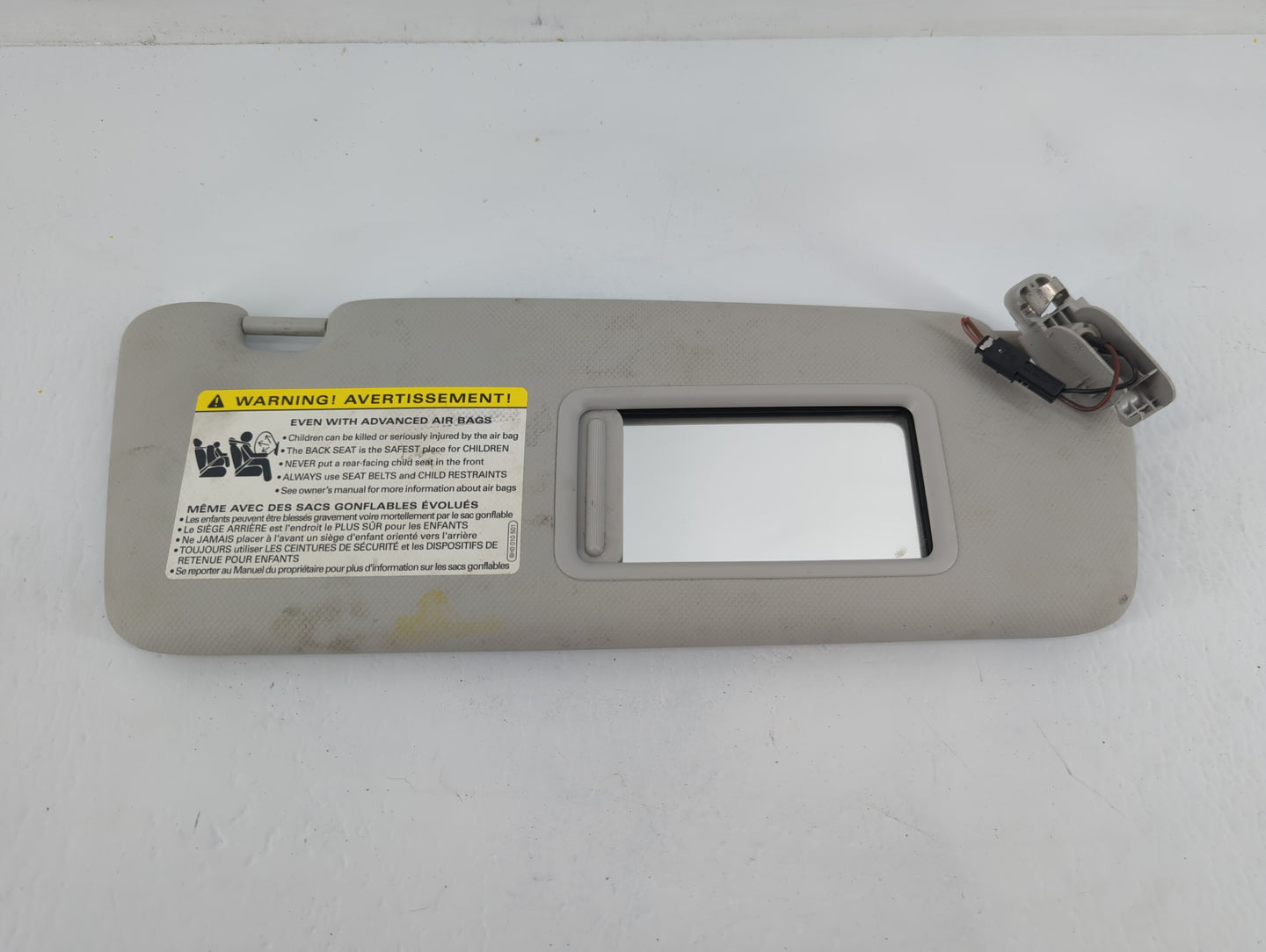 2009-2012 Audi A4 Sun Visor Shade Replacement Passenger Right Mirror Fits Fits 2009 2010 2011 2012 OEM Used Auto Parts - Oem