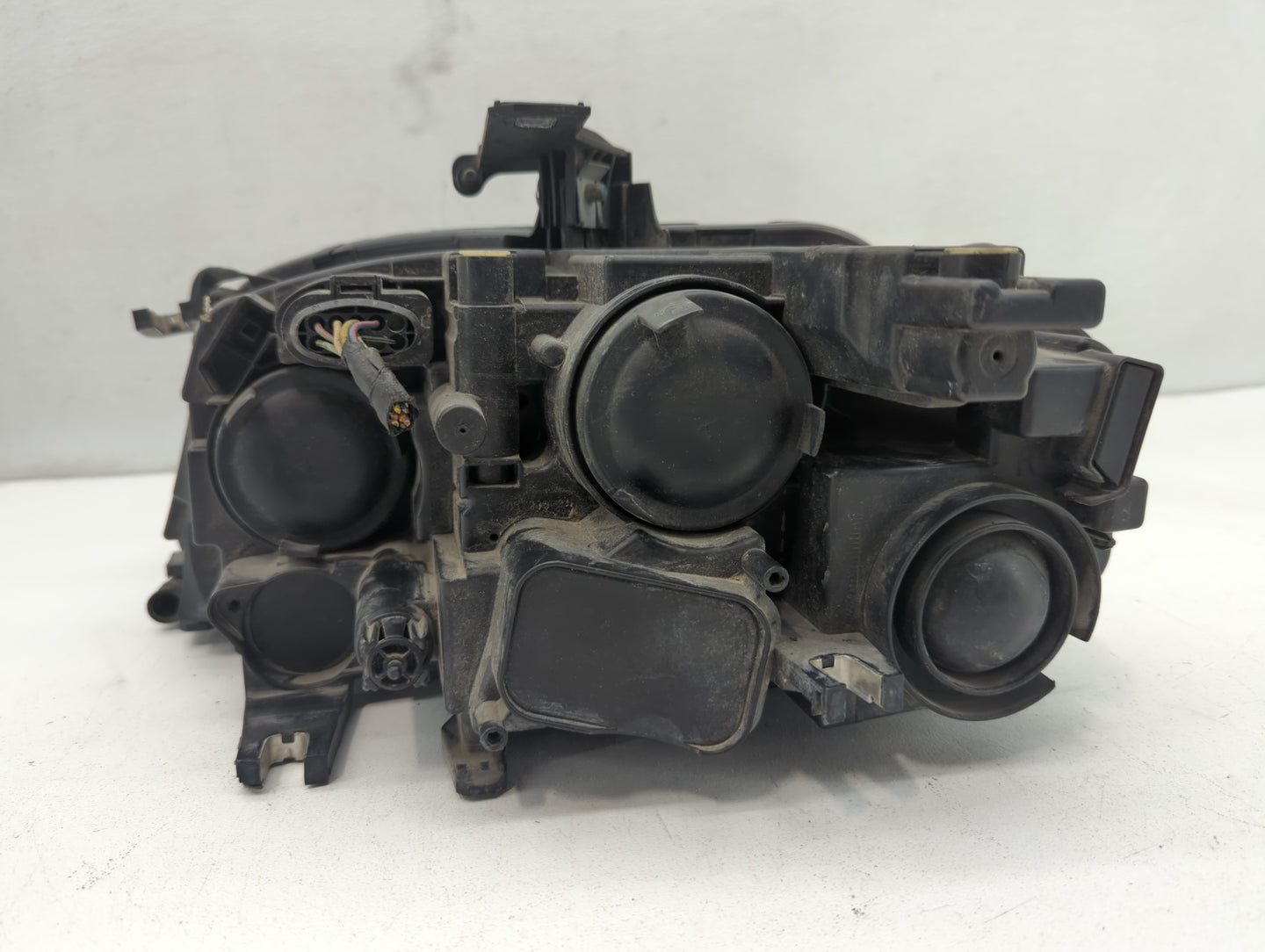 2009-2012 Audi A4 Driver Left Oem Head Light Headlight Lamp - Oemusedautoparts1.com