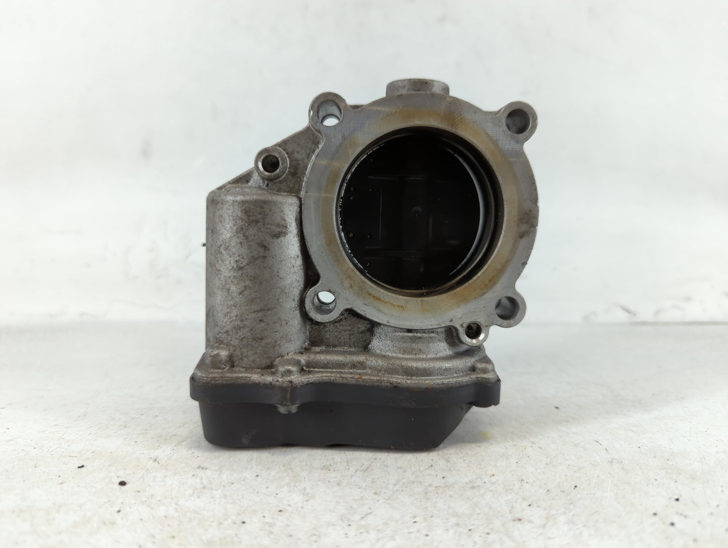 2005-2016 Audi A4 Throttle Body P/N:06F 133 062 J Fits OEM Used Auto Parts - Oemusedautoparts1.com