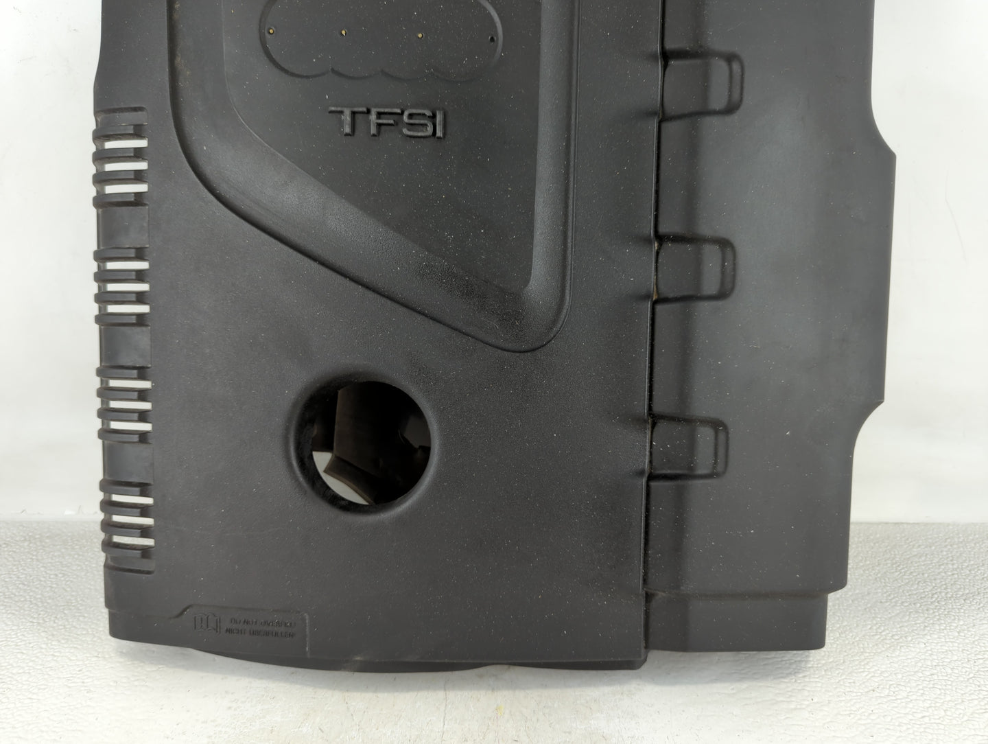 2009 Audi A4 Engine Cover - Oemusedautoparts1.com