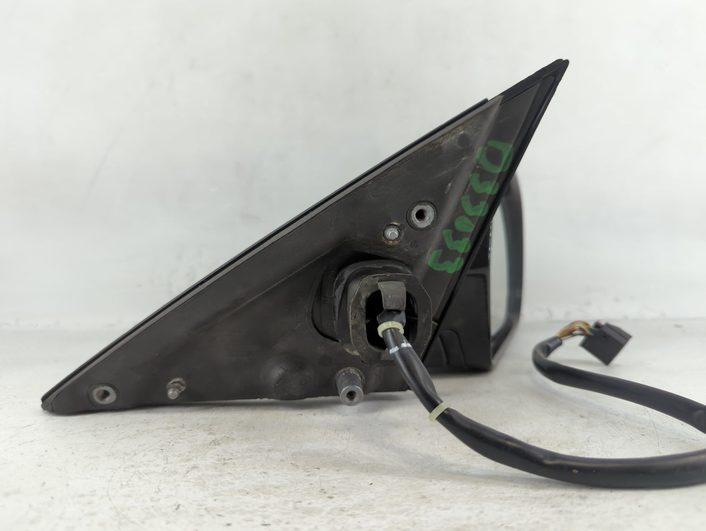 2009-2009 Audi A4 Passenger Right Side View Manual Door Mirror Black - Oemusedautoparts1.com