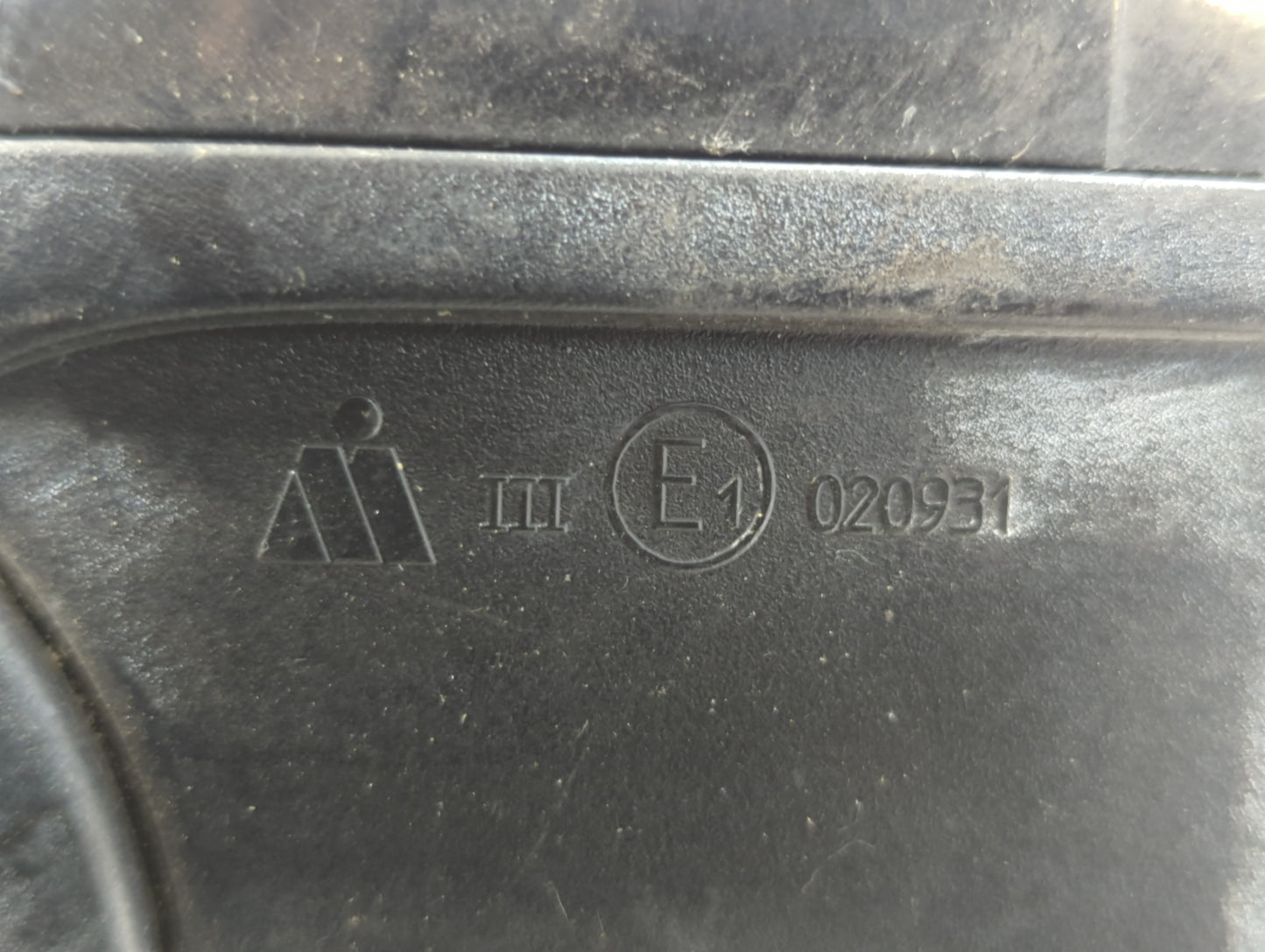 2009-2009 Audi A4 Passenger Right Side View Manual Door Mirror Black - Oemusedautoparts1.com