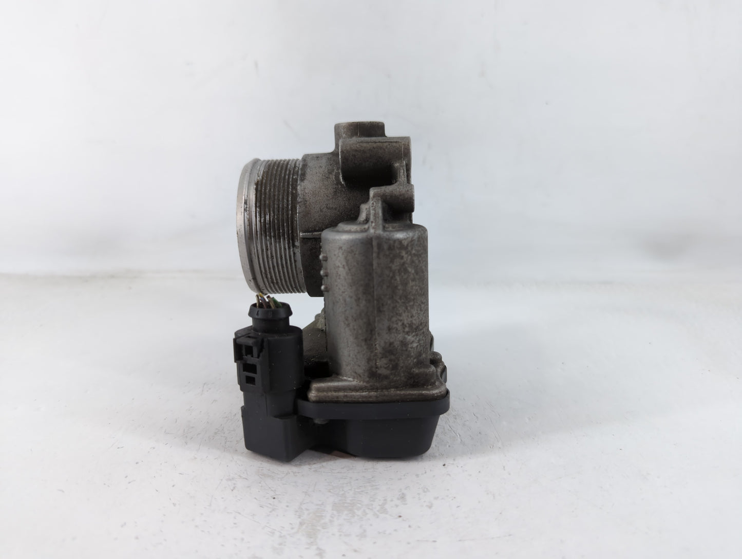 2005-2016 Audi A4 Throttle Body P/N:A2C53302056 06F 133 062 J Fits OEM Used Auto Parts - Oemusedautoparts1.com