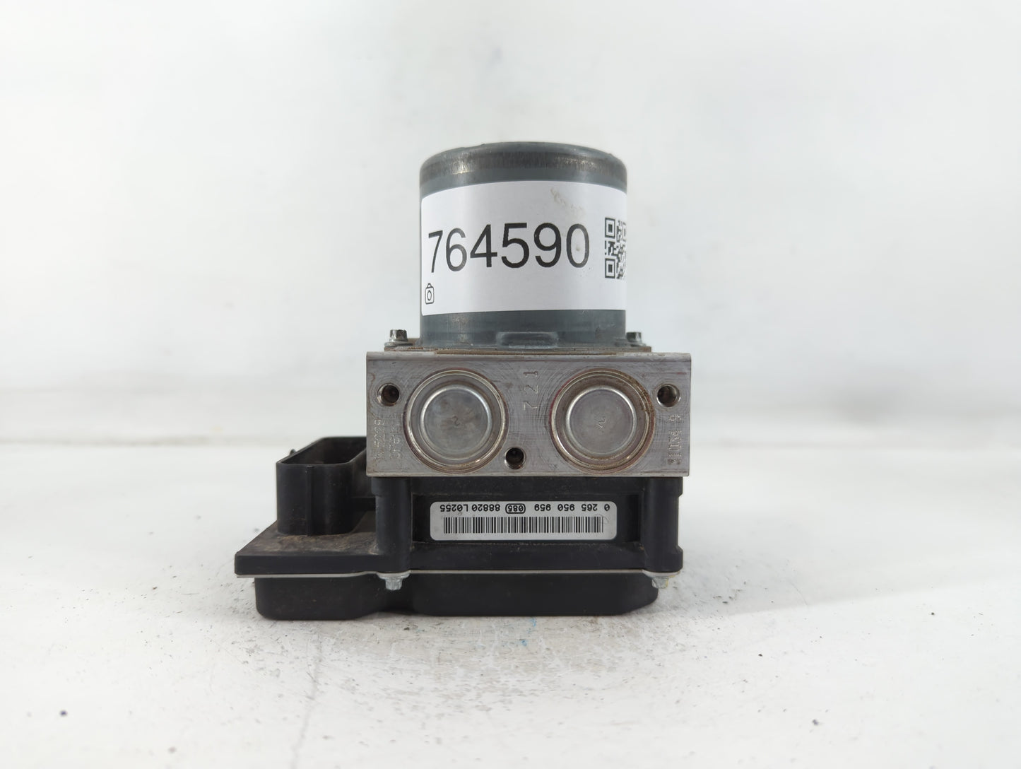 2009-2010 Audi A4 ABS Pump Control Module Replacement P/N:8K0 614 517BQ 0 265 236 101 Fits Fits 2009 2010 OEM Used Auto Part