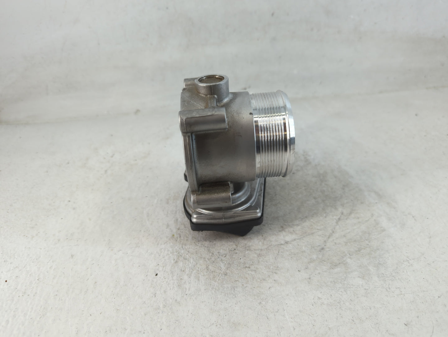 2005-2016 Audi A4 Throttle Body P/N:06F 133 062 T Fits OEM Used Auto Parts - Oemusedautoparts1.com