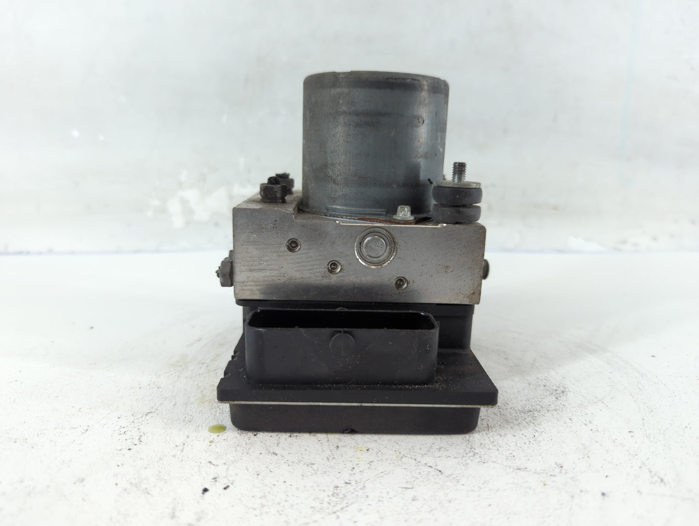 2007-2009 Audi A4 ABS Pump Control Module Replacement P/N:8E0 614 517BE 0 265 234 336 Fits Fits 2007 2008 2009 OEM Used Auto