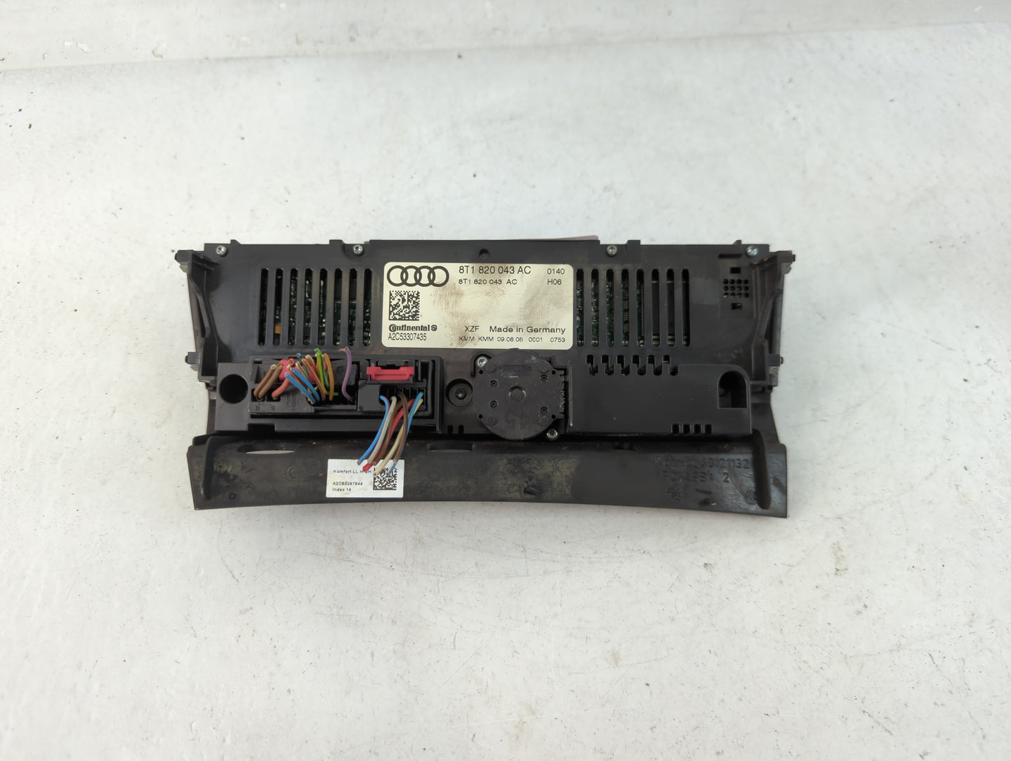 2009-2012 Audi A4 Climate Control Module Temperature AC/Heater Replacement P/N:8T1 820 043 AC Fits OEM Used Auto Parts - Oem