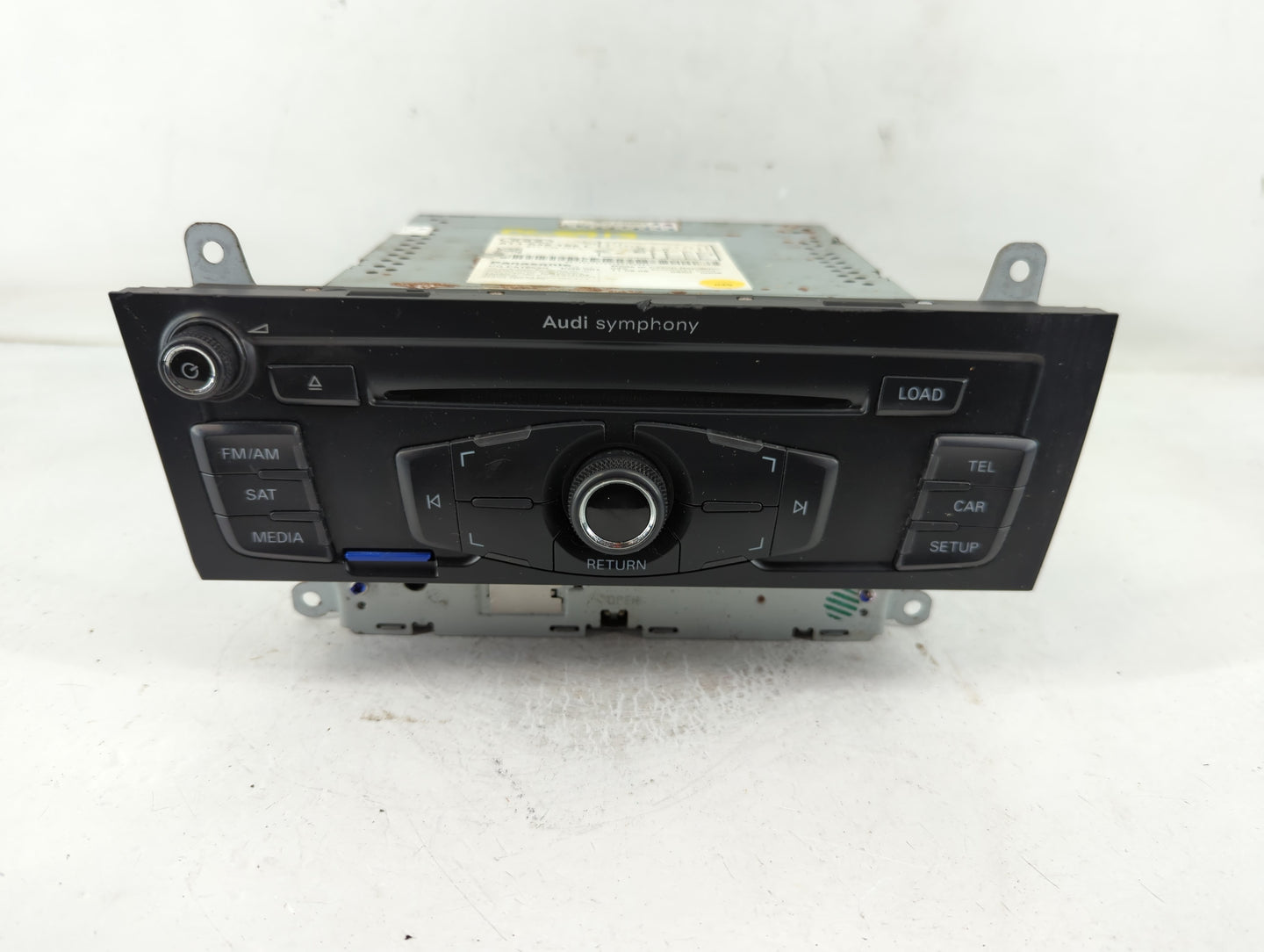 2009 Audi A4 Radio AM FM Cd Player Receiver Replacement P/N:8T1 035 195 L Fits OEM Used Auto Parts - Oemusedautoparts1.com