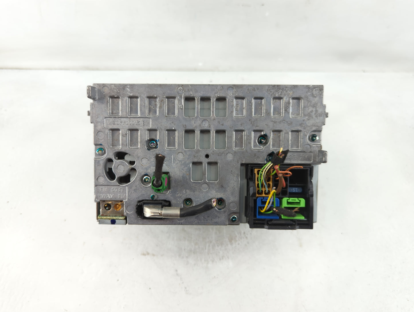 2009 Audi A4 Radio AM FM Cd Player Receiver Replacement P/N:8T1 035 195 L Fits OEM Used Auto Parts - Oemusedautoparts1.com