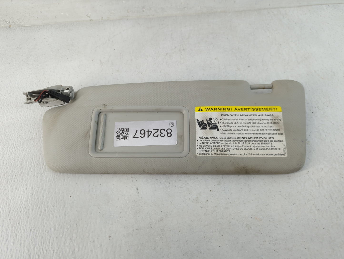 2009-2012 Audi A4 Sun Visor Shade Replacement Driver Left Mirror Fits Fits 2009 2010 2011 2012 OEM Used Auto Parts - Oemused
