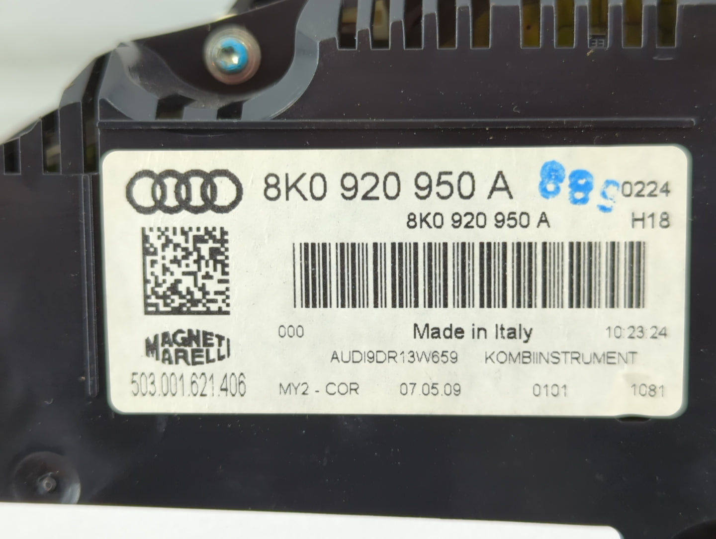 2009 Audi A4 Instrument Cluster Speedometer Gauges P/N:8K0 920 950 A Fits OEM Used Auto Parts - Oemusedautoparts1.com