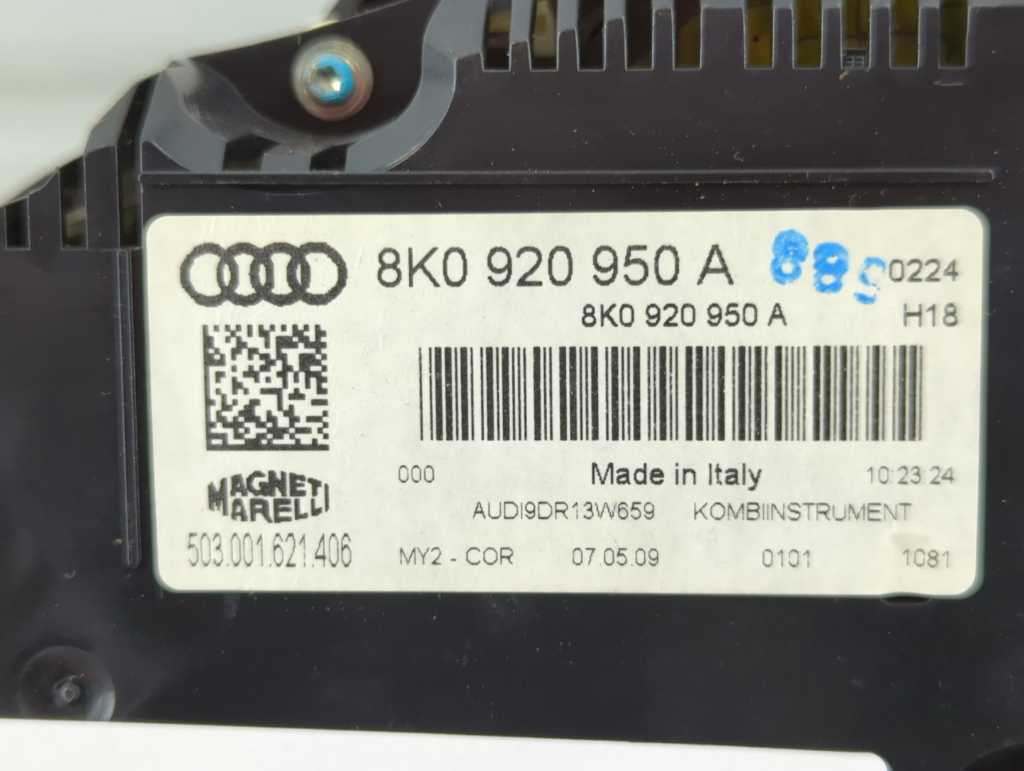 2009 Audi A4 Instrument Cluster Speedometer Gauges P/N:8K0 920 950 A Fits OEM Used Auto Parts - Oemusedautoparts1.com