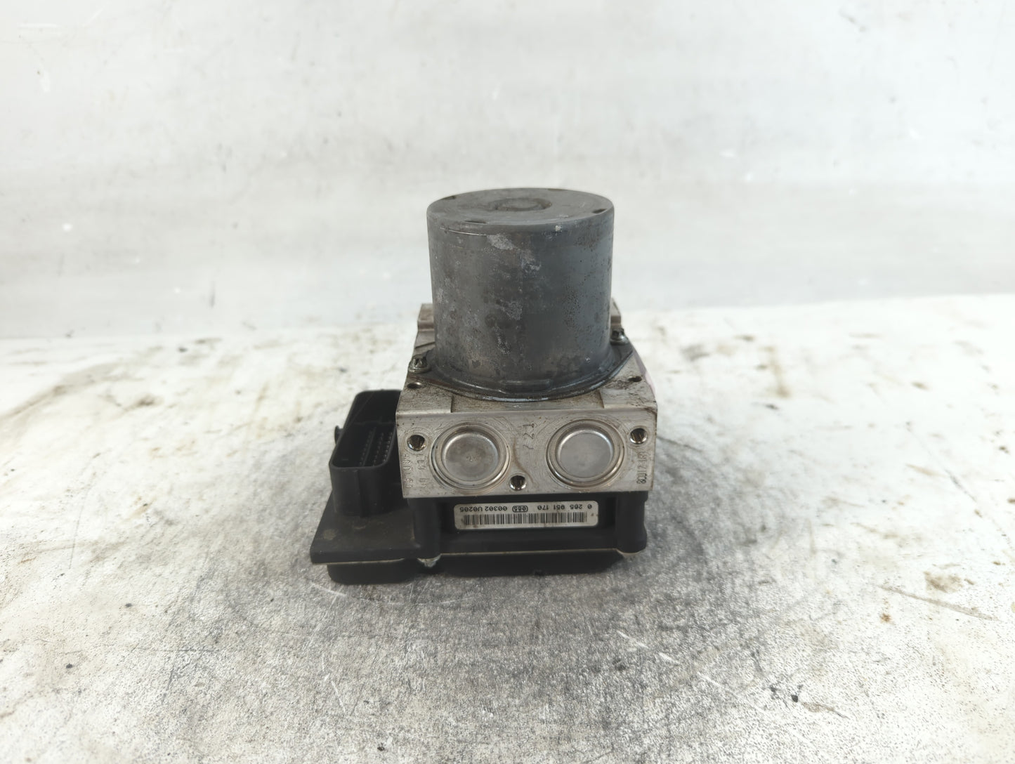 2007-2009 Audi A4 ABS Pump Control Module Replacement P/N:8K0 614 517 FL Fits Fits 2007 2008 2009 OEM Used Auto Parts - Oemu