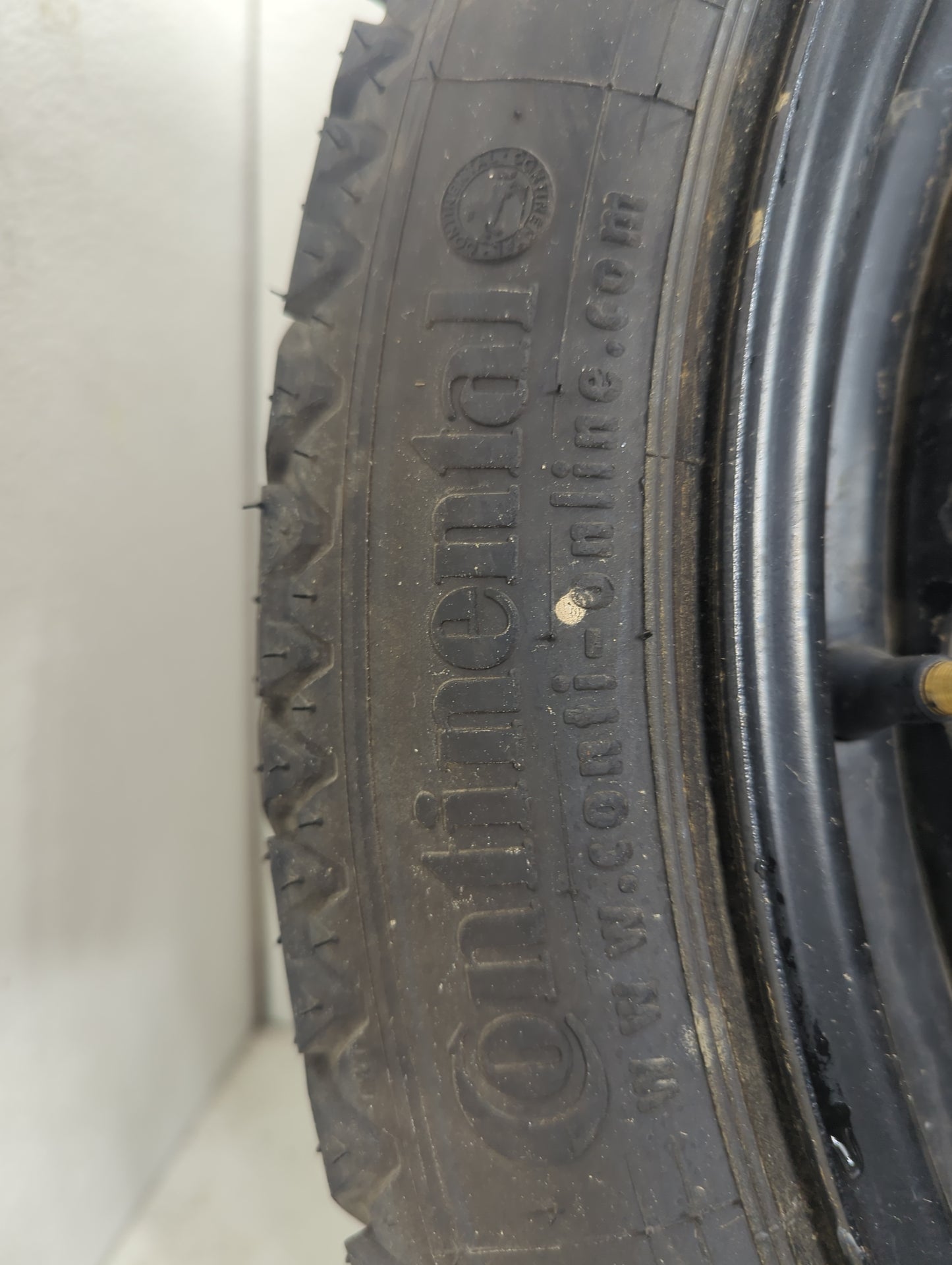 2009-2012 Audi A4 Quattro Spare Donut Tire Wheel Rim Oem - Oemusedautoparts1.com
