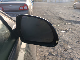 compare product 2009 Audi A4 Quattro Passenger Side View Mirror - Right Door Mirror OEM Used