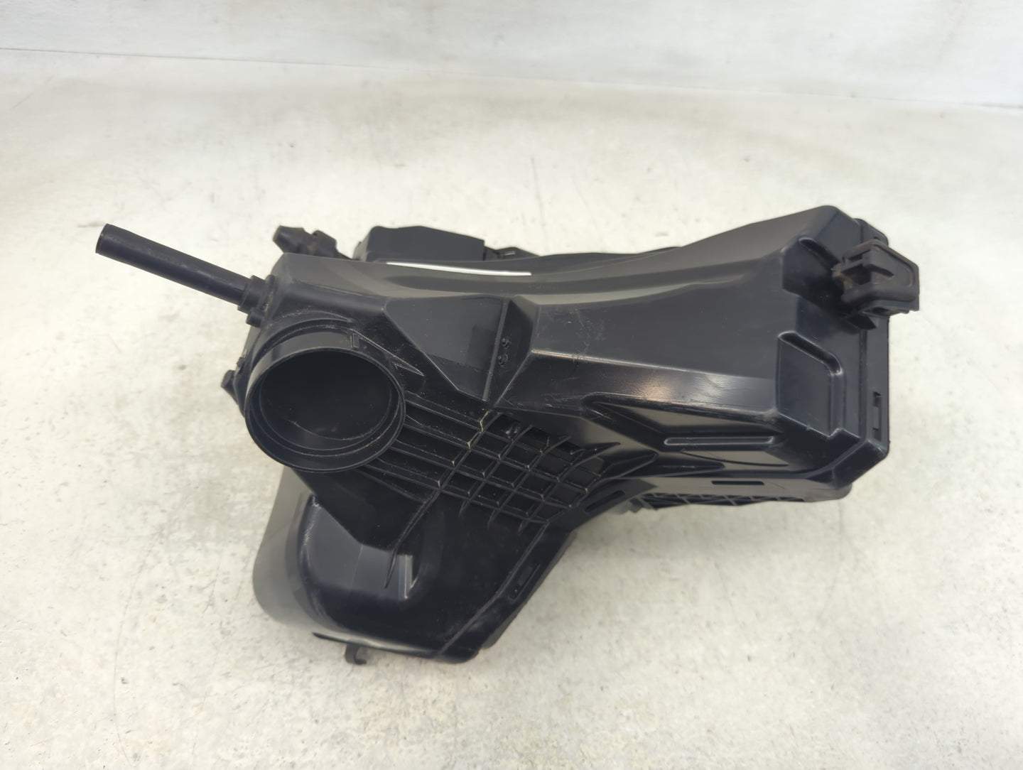 2009-2011 Audi A4 Quattro Air Cleaner Intake-duct Hose Tube - Oemusedautoparts1.com