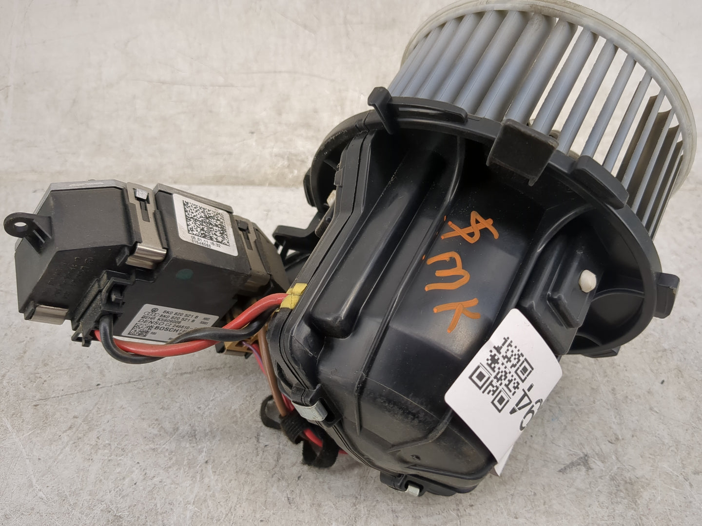 2009-2012 Audi A4 Quattro Heater AC Blower Motor P/N:8K0 820 521 B Fits Fits 2008 2009 2010 2011 2012 OEM Used Auto Parts - 