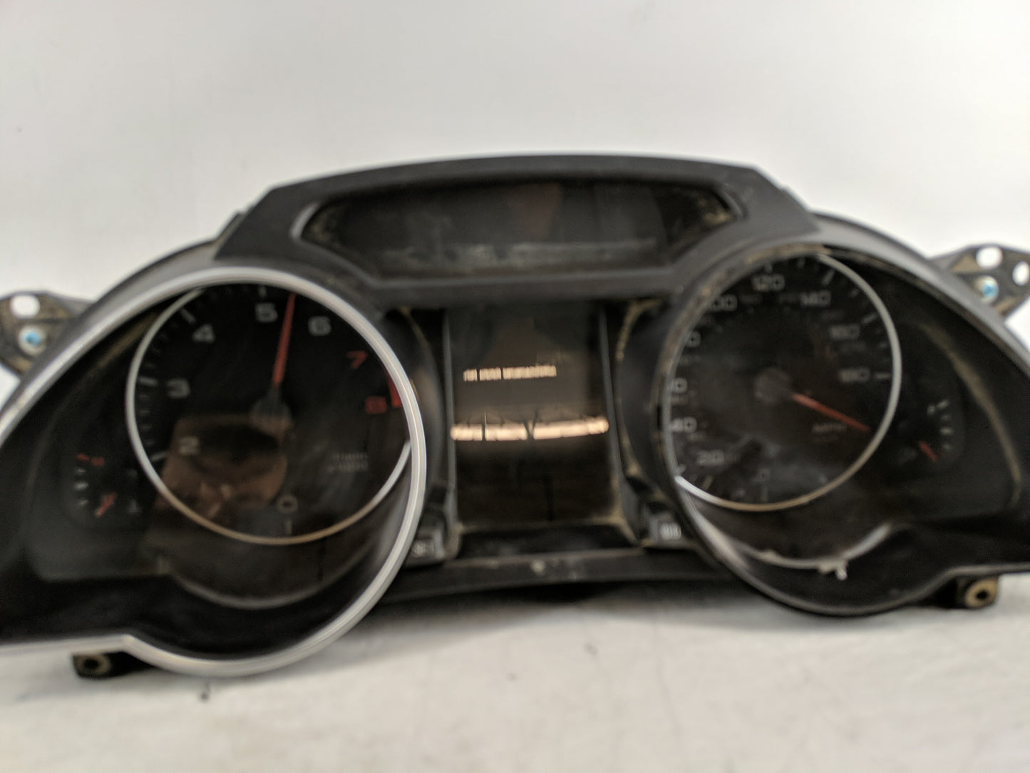2008-2009 Audi A5 Instrument Cluster Speedometer Gauges P/N:9GLE1B6AI Fits Fits 2008 2009 OEM Used Auto Parts - Oemusedautop