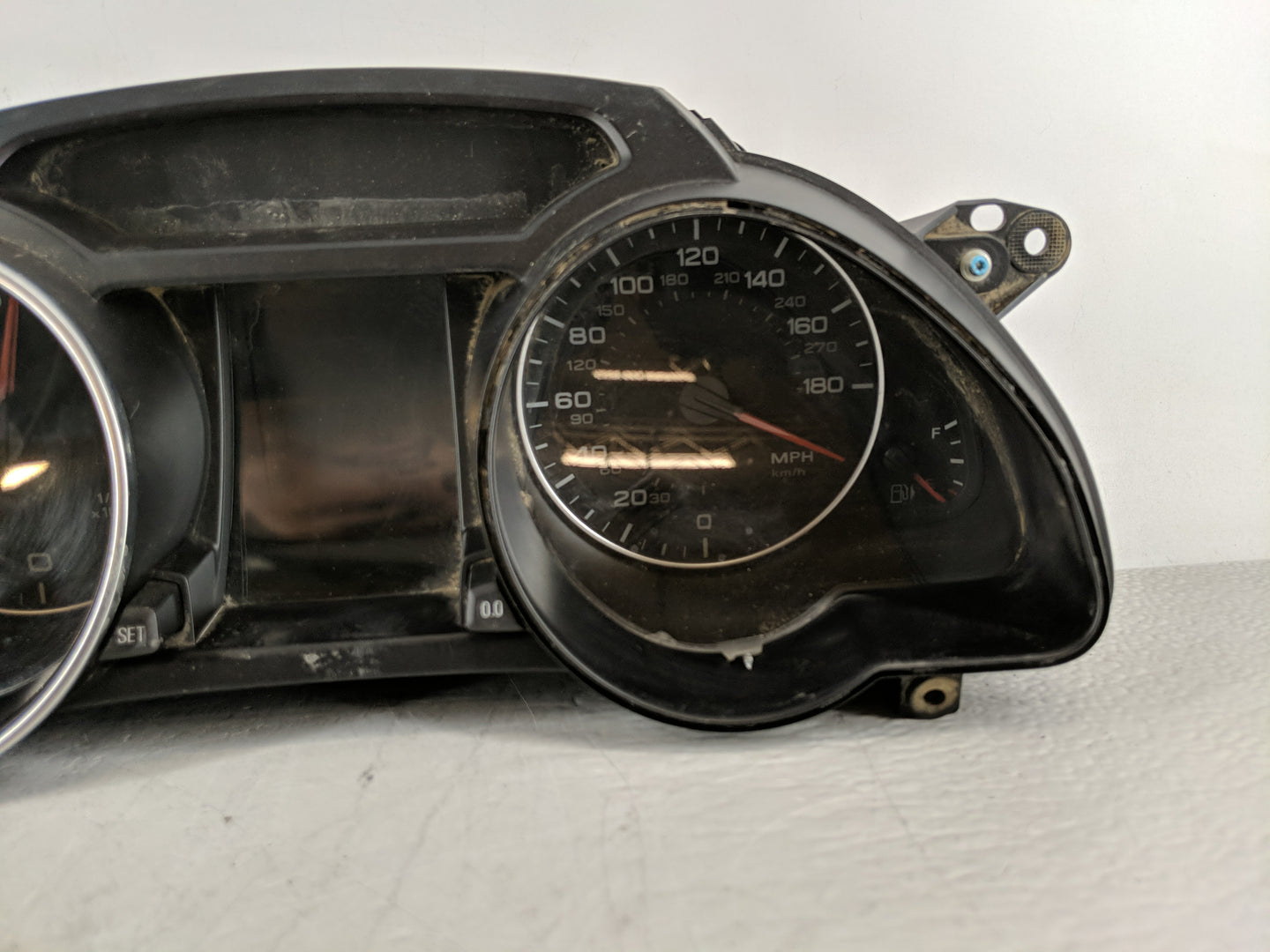 2008-2009 Audi A5 Instrument Cluster Speedometer Gauges P/N:9GLE1B6AI Fits Fits 2008 2009 OEM Used Auto Parts - Oemusedautop