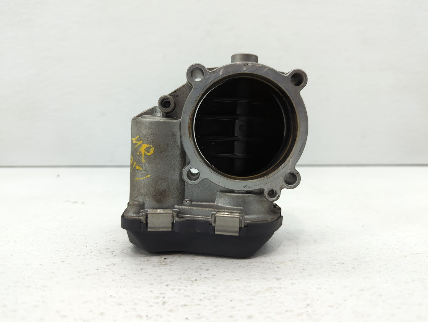 2008-2010 Audi A5 Throttle Body P/N:06E 133 062 C 06E 133 062 G Fits OEM Used Auto Parts - Oemusedautoparts1.com
