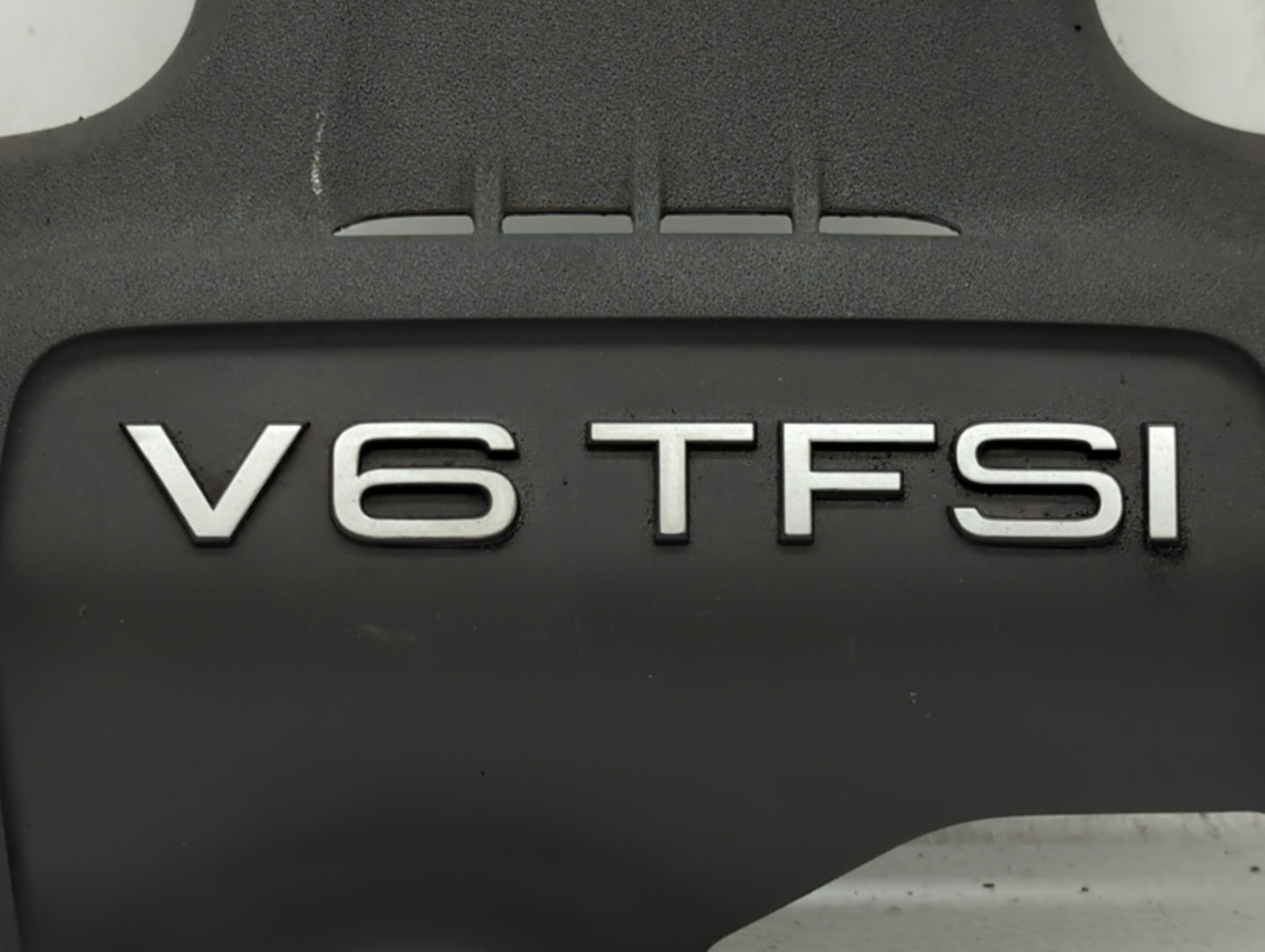 2009 Audi A6 Engine Cover - Oemusedautoparts1.com
