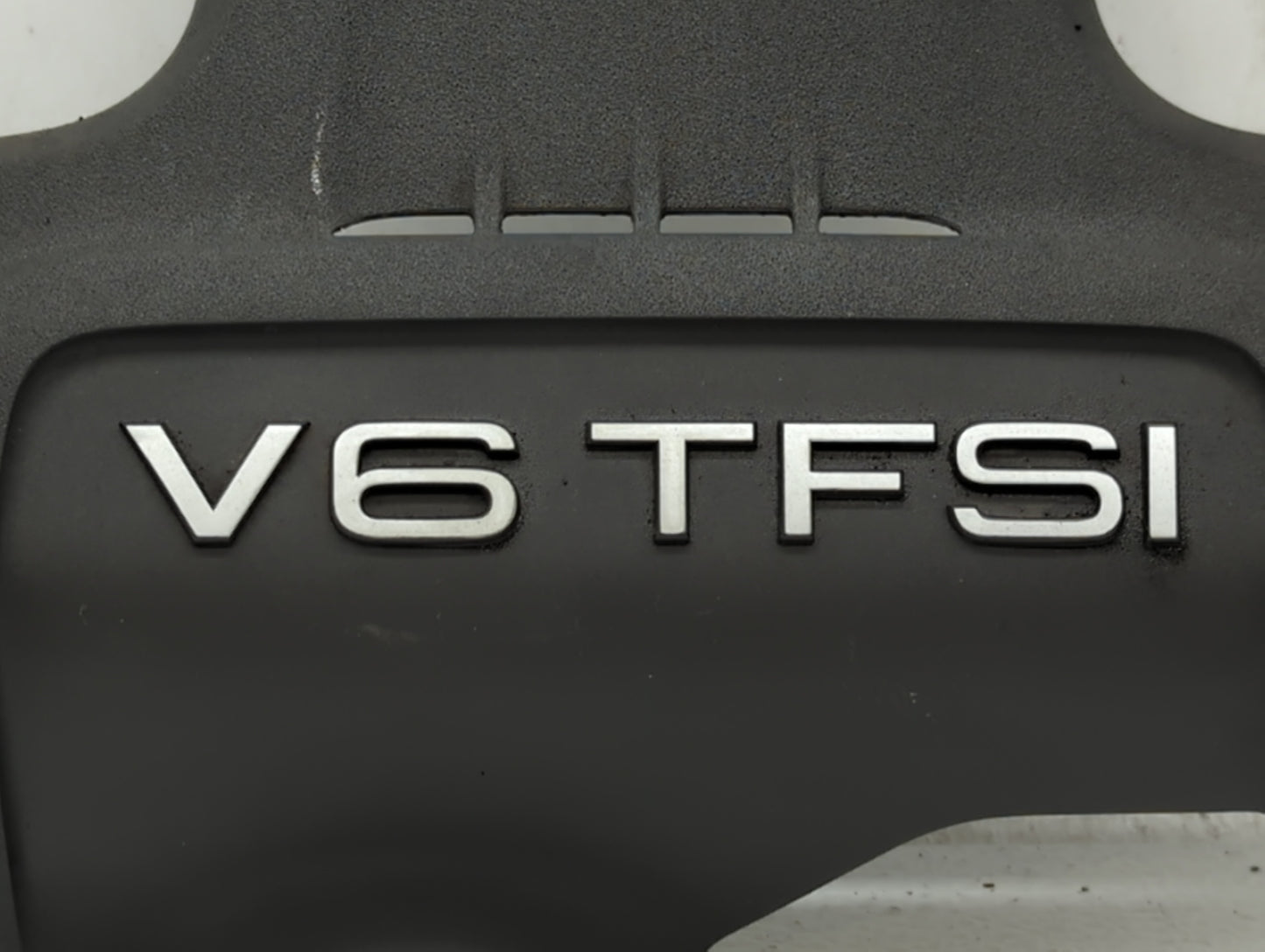 2009 Audi A6 Engine Cover - Oemusedautoparts1.com